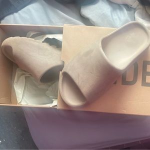 Yeezy Slide ‘Pure’ Restock Pair Size 10